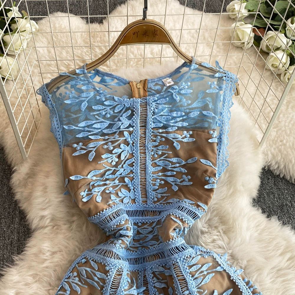 Solid Mesh Embroidery Dress Women's Sleeveless Round Neck Hollow Out Tulles Vestido
