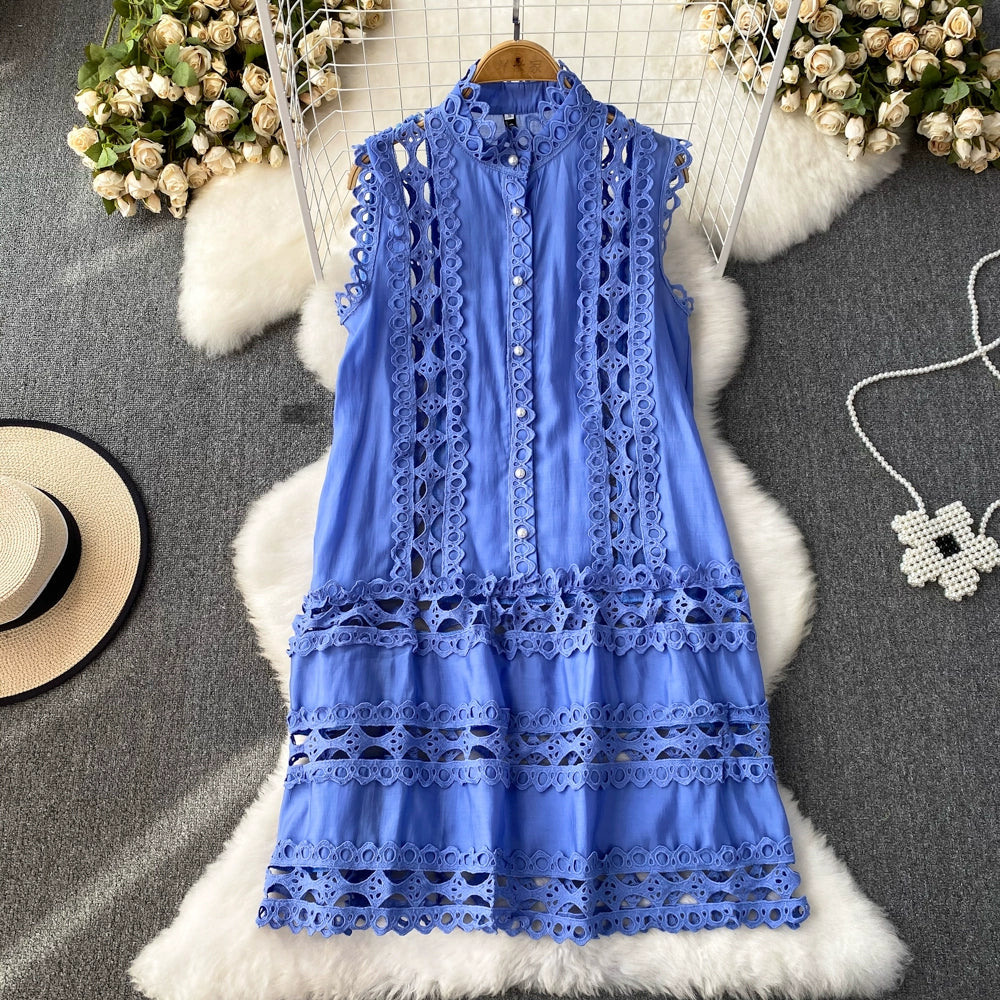 Summer 2024 French Style Vintage Court Style Elegant Stand-up Collar Cinched Slim Looking Sleeveless A- line Cut Out Embroider Dress