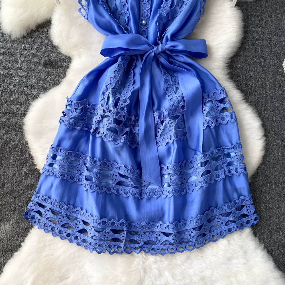 Summer 2024 French Style Vintage Court Style Elegant Stand-up Collar Cinched Slim Looking Sleeveless A- line Cut Out Embroider Dress