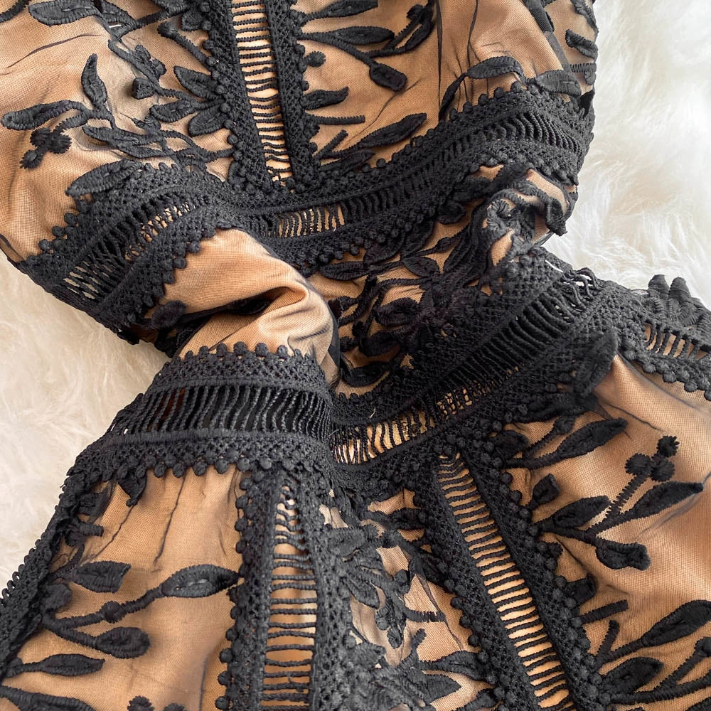 Solid Mesh Embroidery Dress Women's Sleeveless Round Neck Hollow Out Tulles Vestido