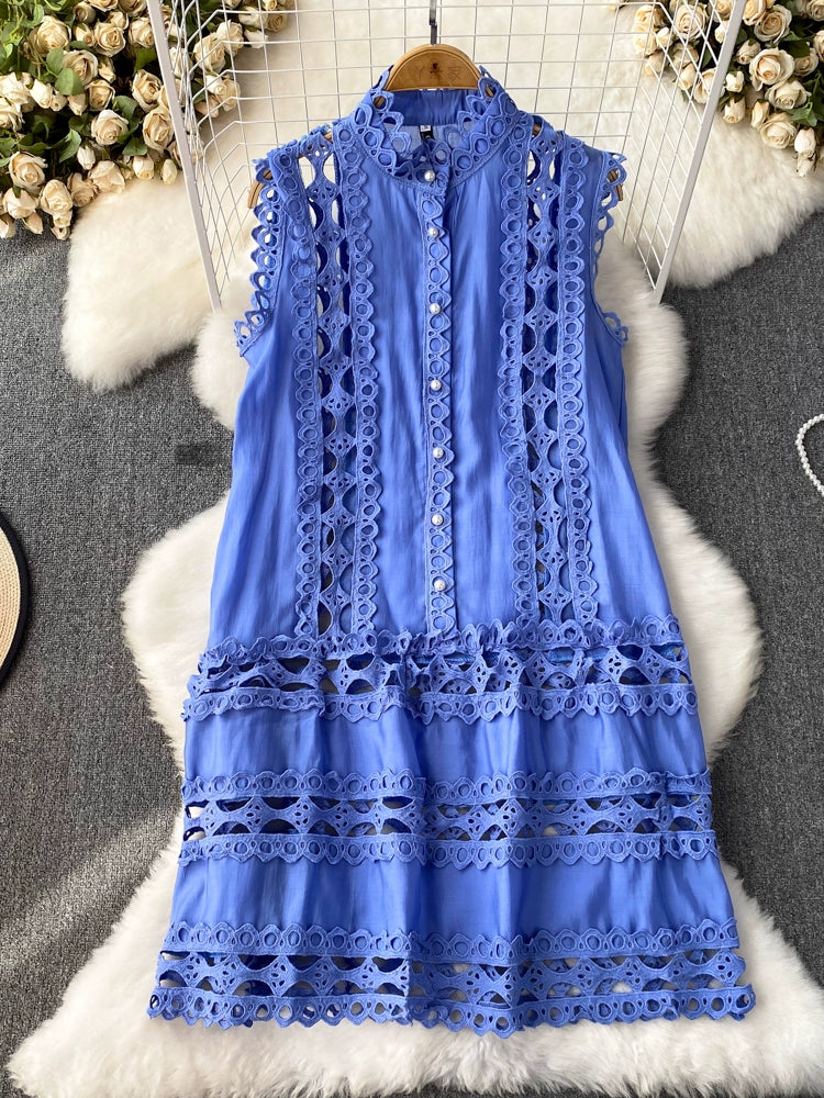 Summer 2024 French Style Vintage Court Style Elegant Stand-up Collar Cinched Slim Looking Sleeveless A- line Cut Out Embroider Dress
