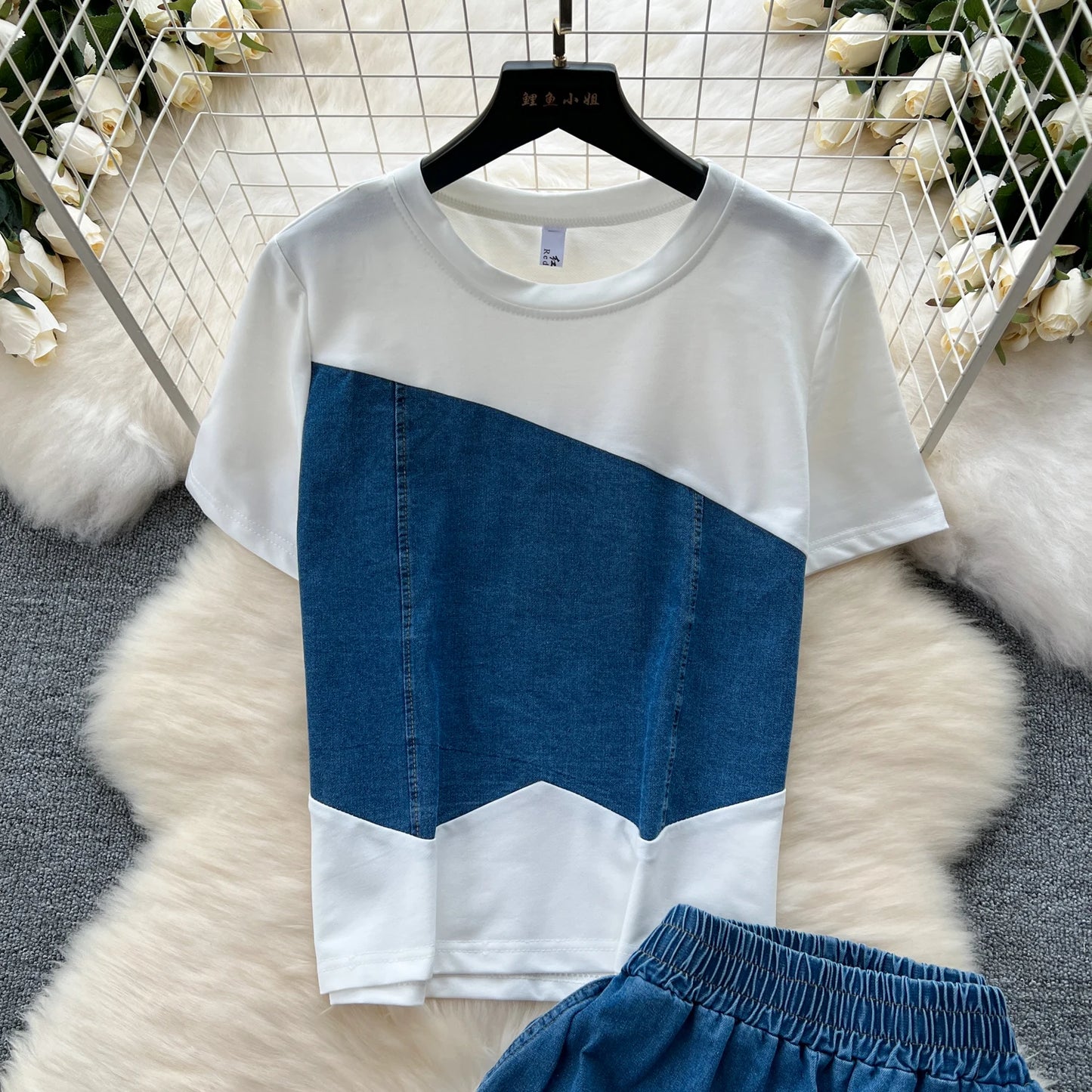 Women Denim pant sets Design Matching Color Short-sleeved T-shirt Tops + High-waisted Casual Pants