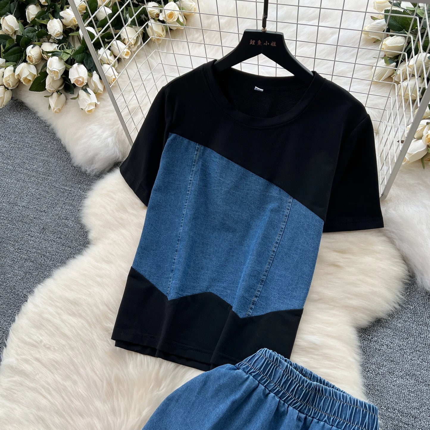 Women Denim pant sets Design Matching Color Short-sleeved T-shirt Tops + High-waisted Casual Pants