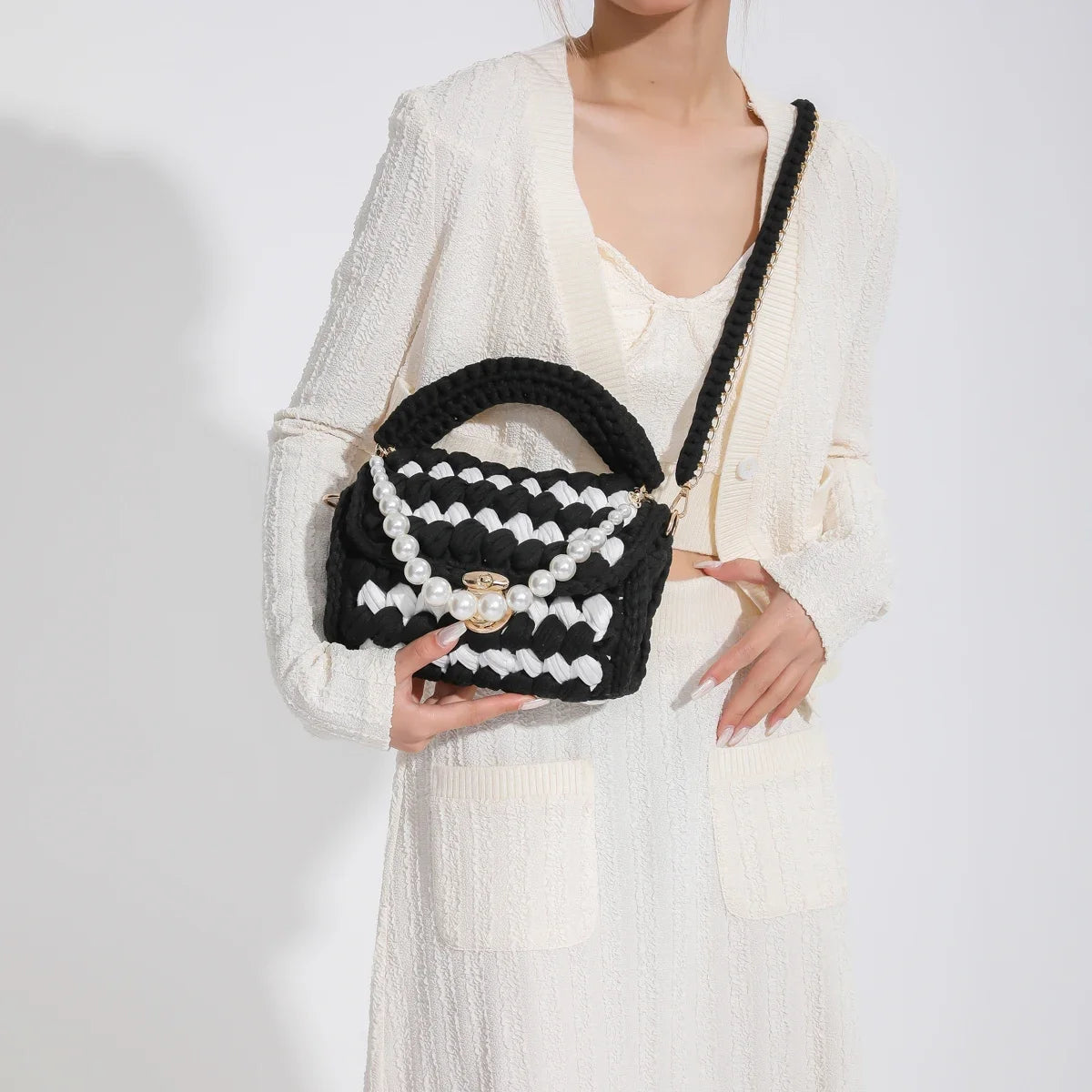 Crochet Bag Shoulder Bag Chunky Knit Handle Bag