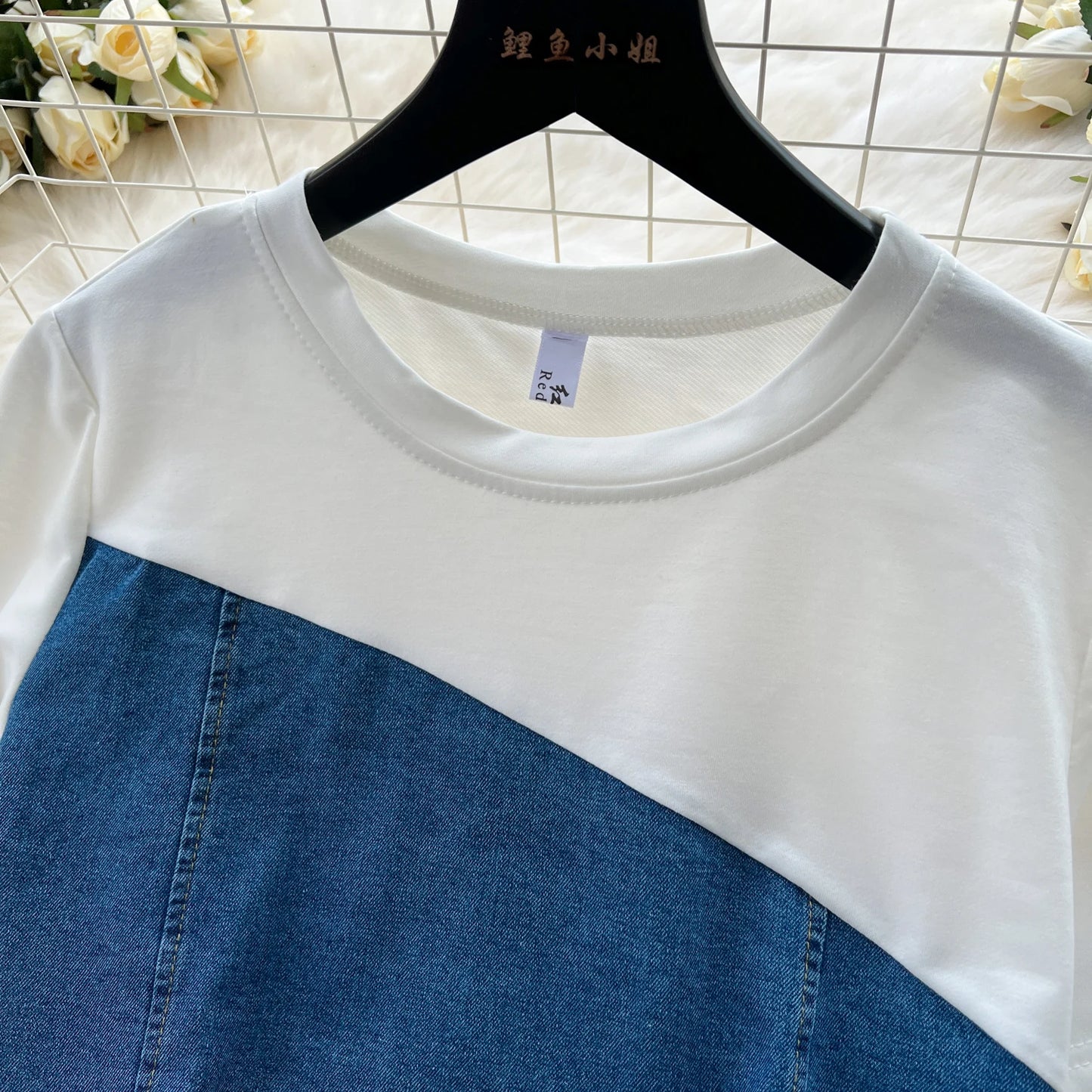 Women Denim pant sets Design Matching Color Short-sleeved T-shirt Tops + High-waisted Casual Pants