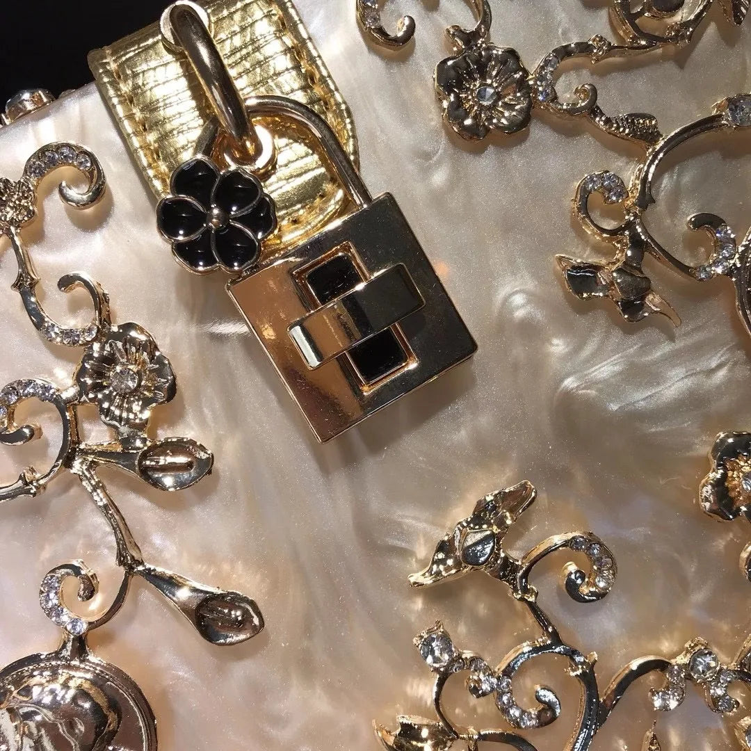 High-Grade Crystal Evening Bag Female New Hollow Out Metal Carved Flower Diamond Handbag