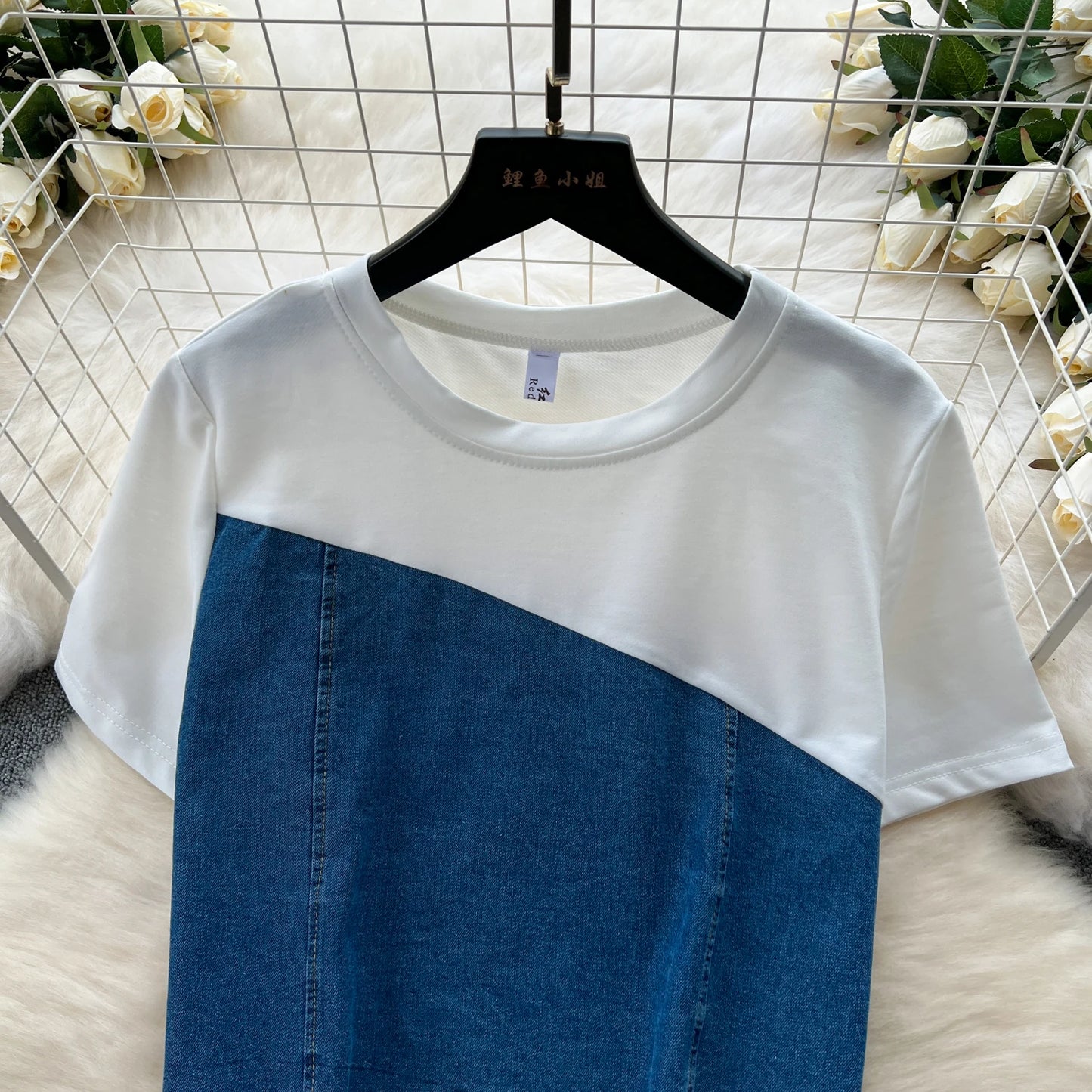 Women Denim pant sets Design Matching Color Short-sleeved T-shirt Tops + High-waisted Casual Pants