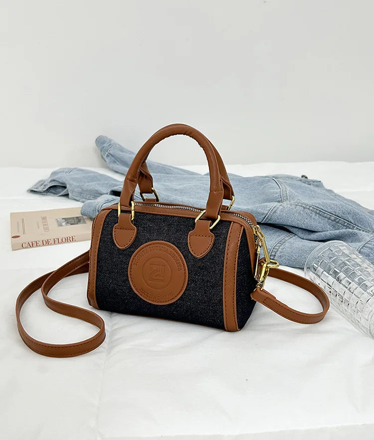 Summer Women's Canvas Bag - Niche Pillow Design, Fashionable for Commuting, Versatile Handbag