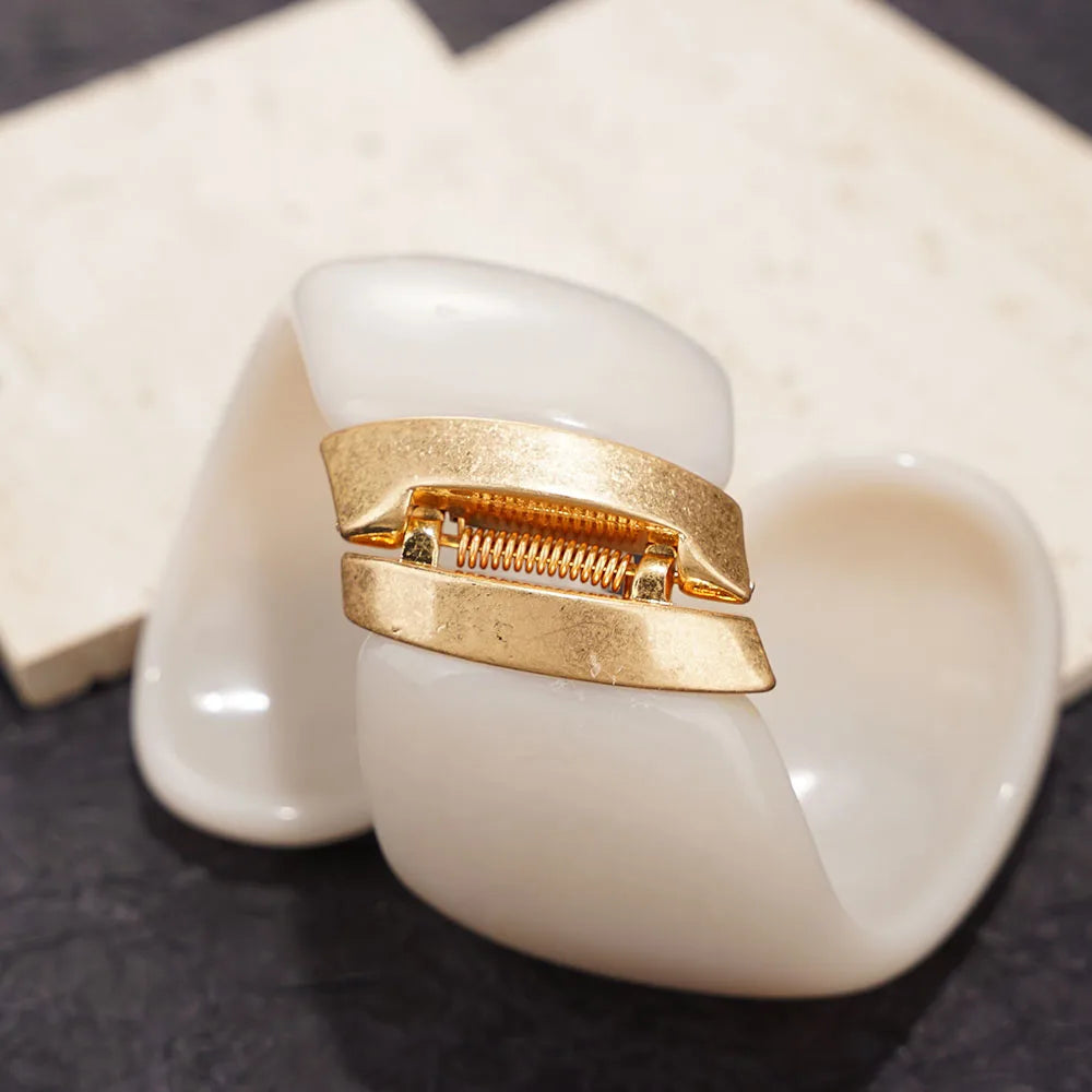 Fashion Exaggerated Geometric Open Cuff Whiter Bracelet Irregular Korean Retro Wide Bracelet