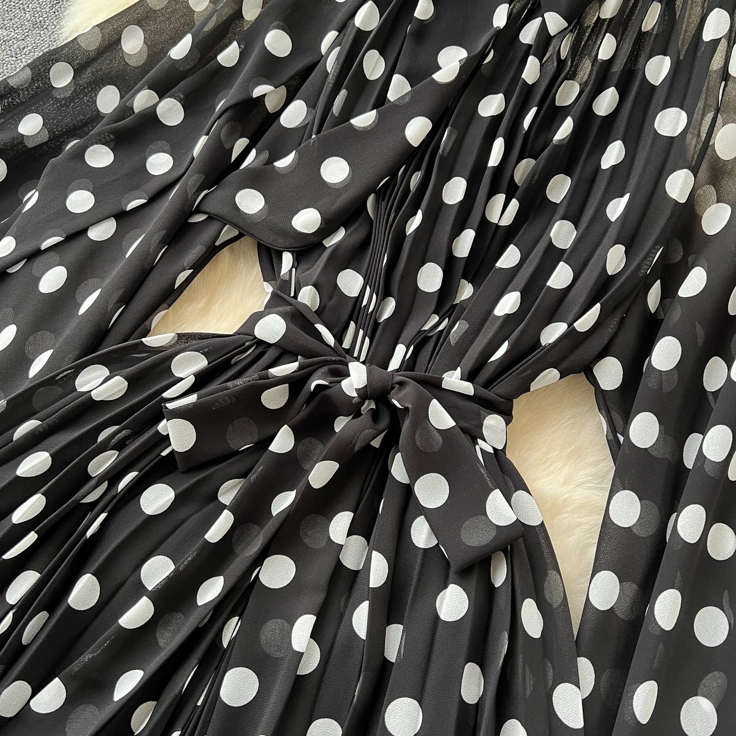 Women Elegant Long Flare Sleeves Vintage Bow neck Bow Loose Midi Dress