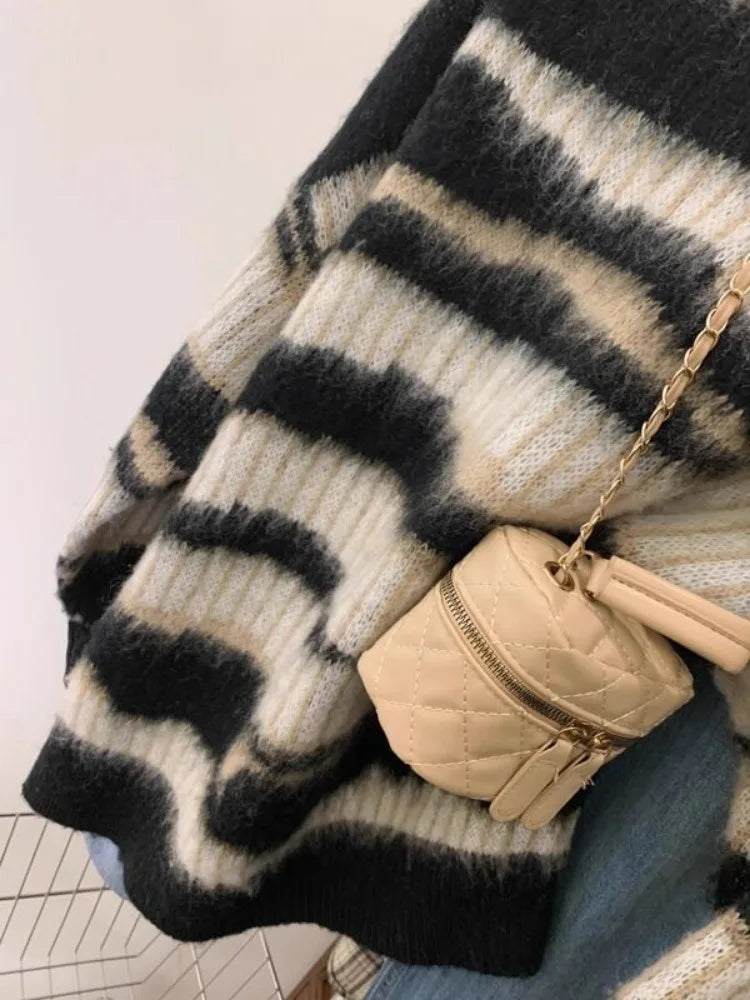 Striped Pullovers Women Clothing O-neck Casual Vintage Jumper Knitted Oversized Sweater