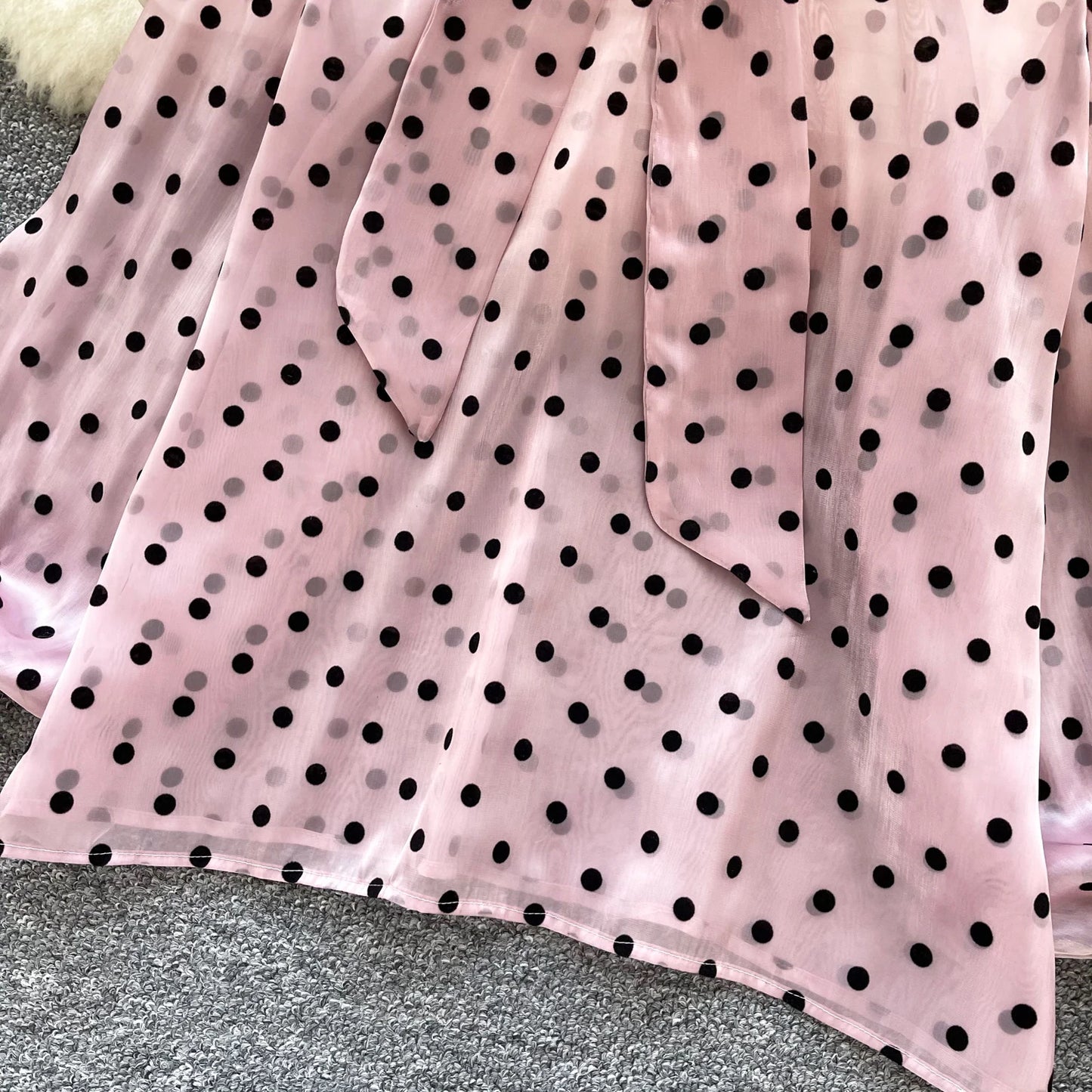 Vintage Polka Dot Tops Puff Sleeve Bow Lace Up Design Blouse