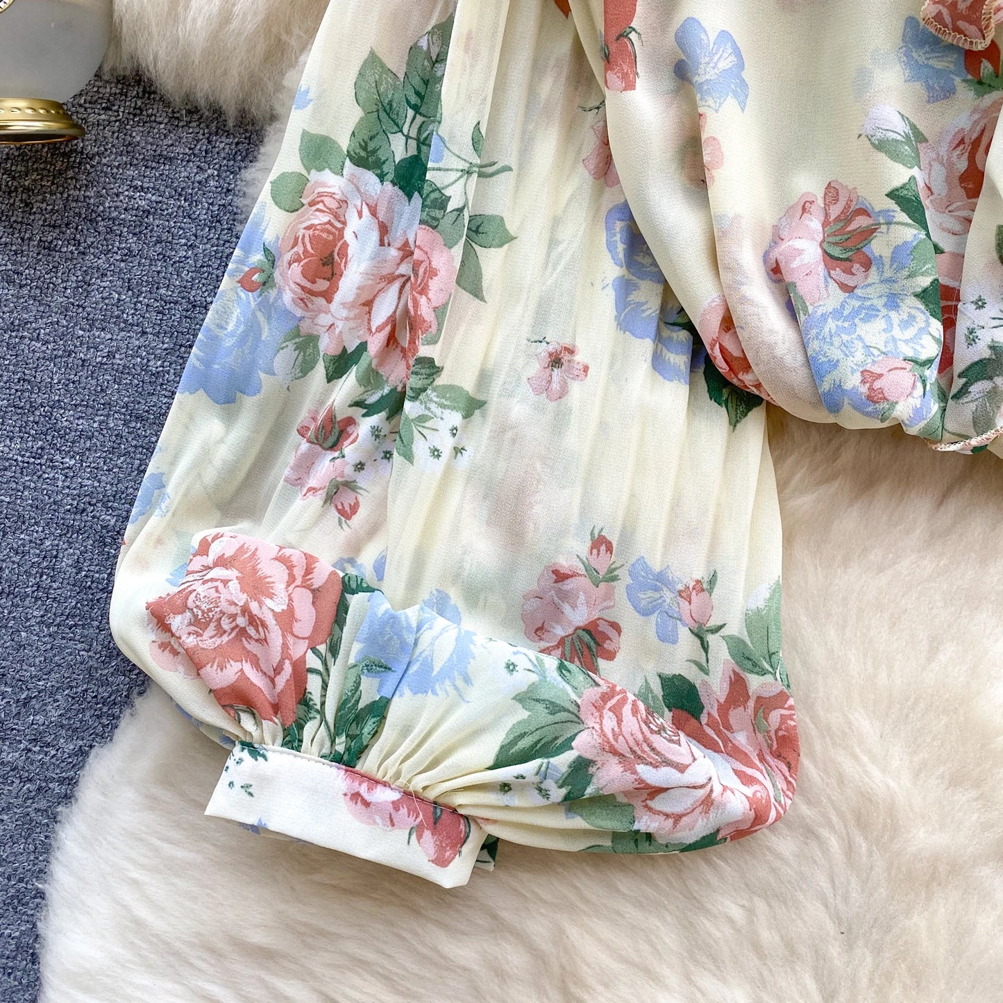 Floral Print Loose Shirt Women Lantern Sleeve V Neck Thin Causal Ruffle Blouse