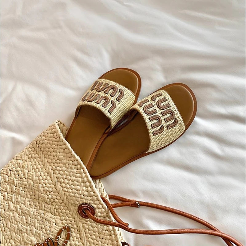 Women Slippers Summer New Beach Casual Wear Resistant Waterproof Women Vacation Slippers