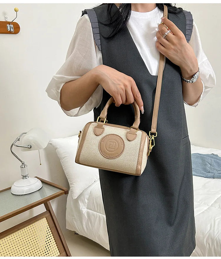 Summer Women's Canvas Bag - Niche Pillow Design, Fashionable for Commuting, Versatile Handbag
