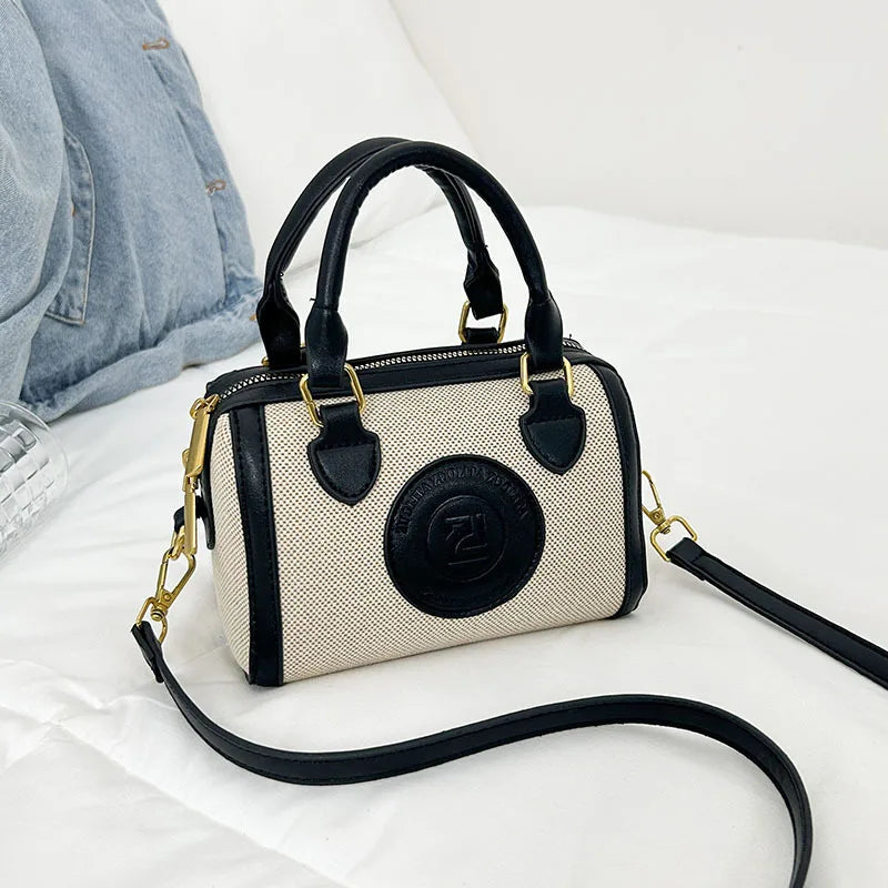 Summer Women's Canvas Bag - Niche Pillow Design, Fashionable for Commuting, Versatile Handbag