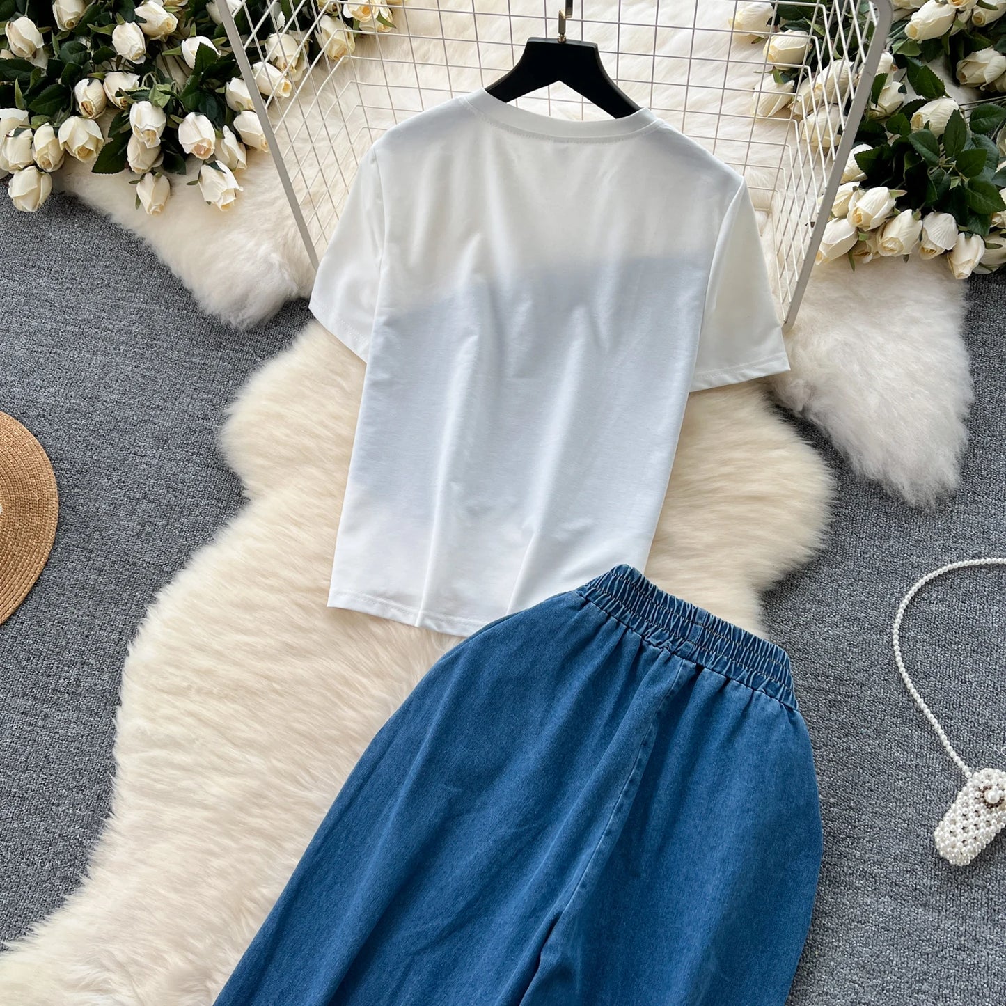 Women Denim pant sets Design Matching Color Short-sleeved T-shirt Tops + High-waisted Casual Pants
