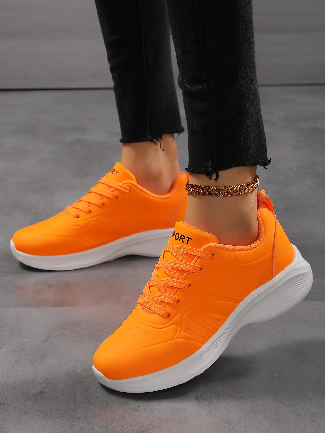 Casual Non-Slip PU Soft Light Breathable Sneakers Flats Platform White Black Women Sneakers Ladies Trainers