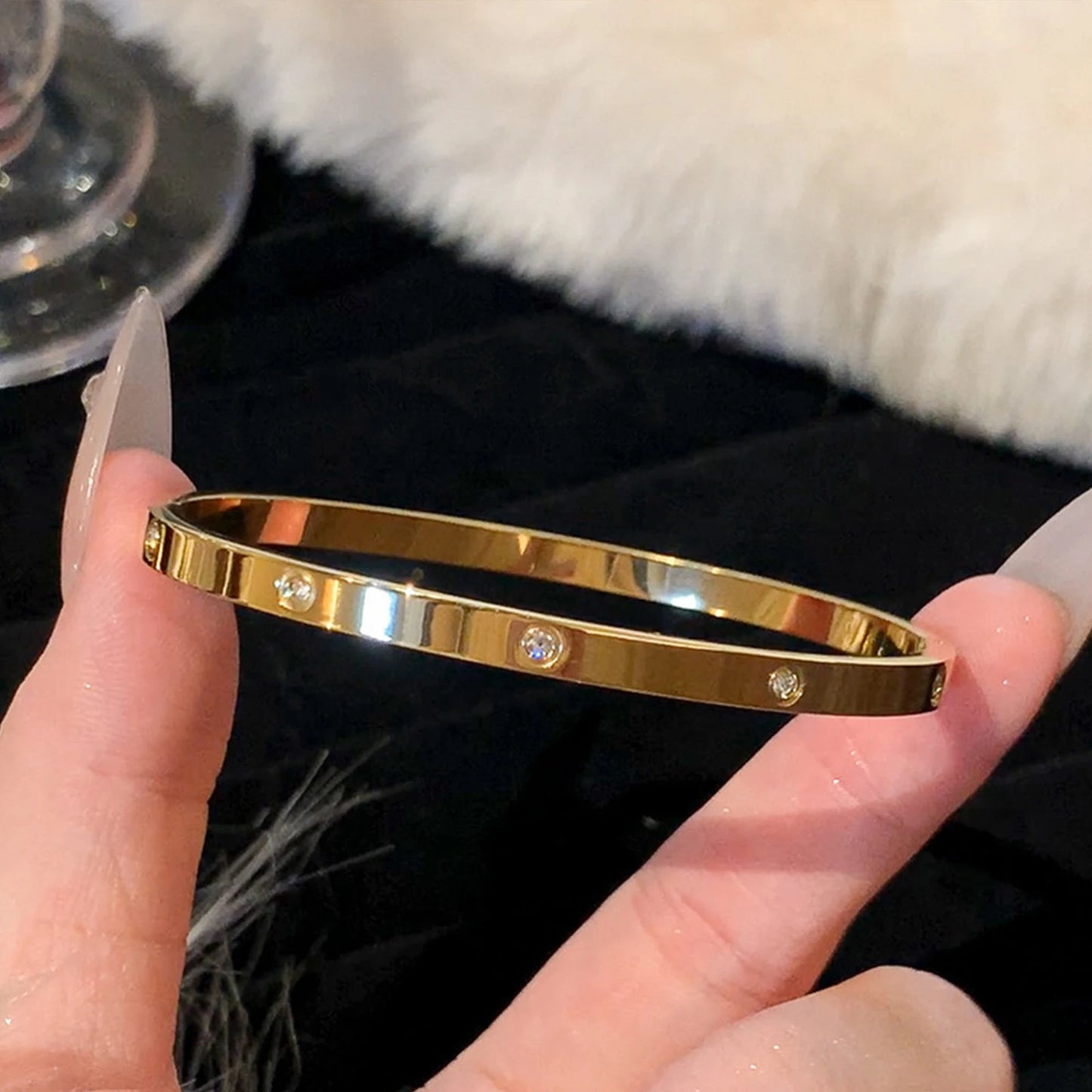 Titanium Steel Gold Bracelet, Fashionable Classic Style, Stainless Steel Bracelet -1pc