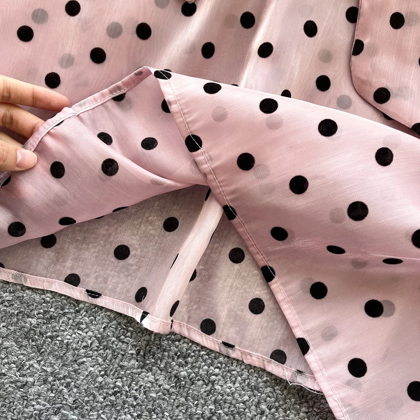 Vintage Polka Dot Tops Puff Sleeve Bow Lace Up Design Blouse