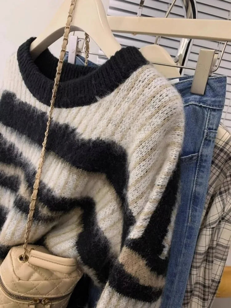Striped Pullovers Women Clothing O-neck Casual Vintage Jumper Knitted Oversized Sweater