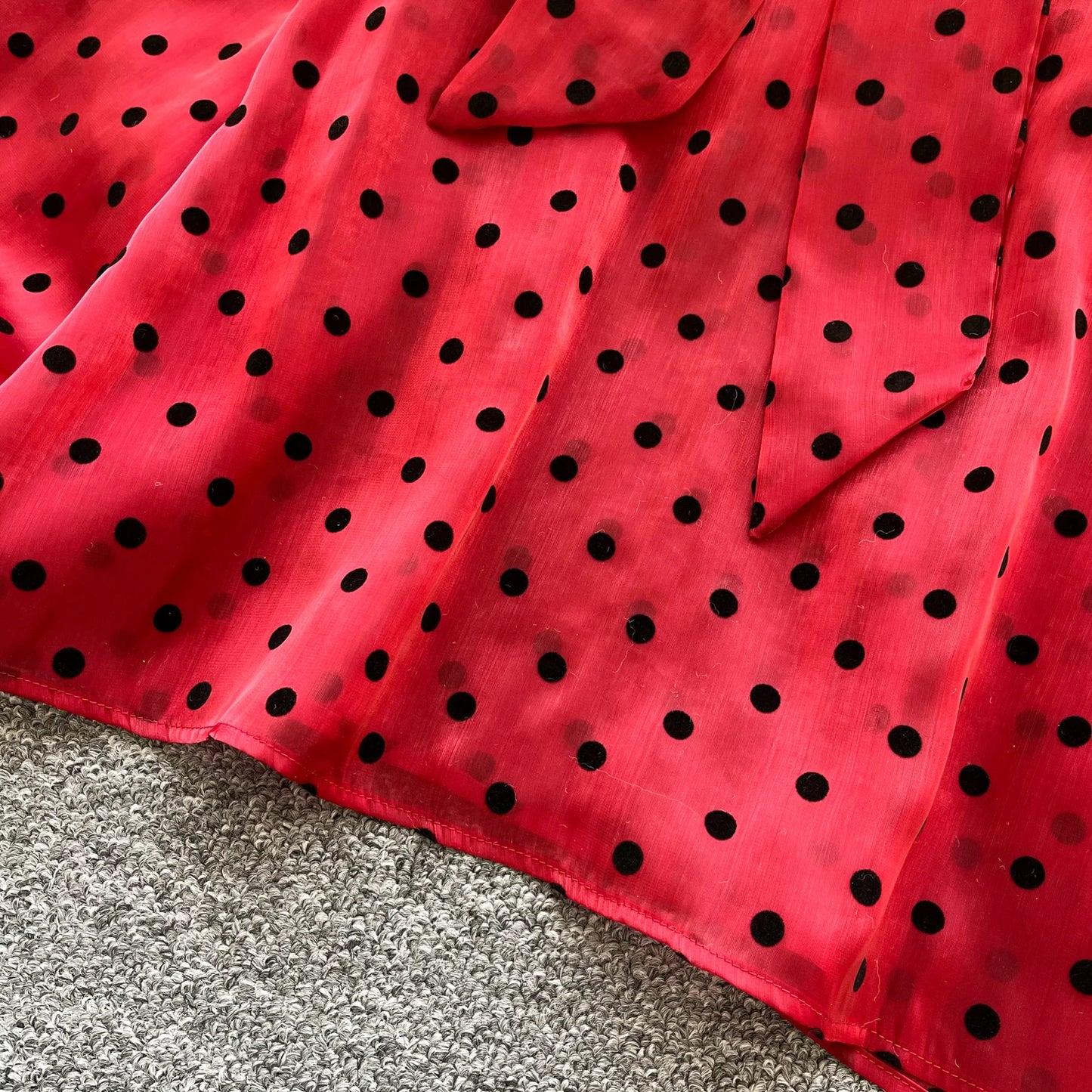 Vintage Polka Dot Tops Puff Sleeve Bow Lace Up Design Blouse