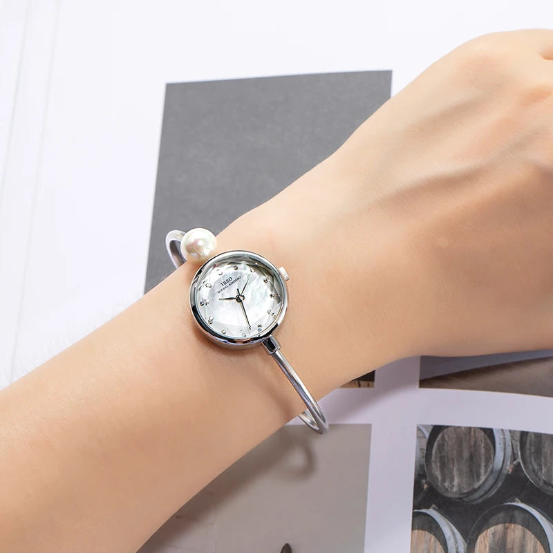 Elegant Women Bracelet Watch Luxury Diamond Waterproof Ladies Bangle Wristwatch