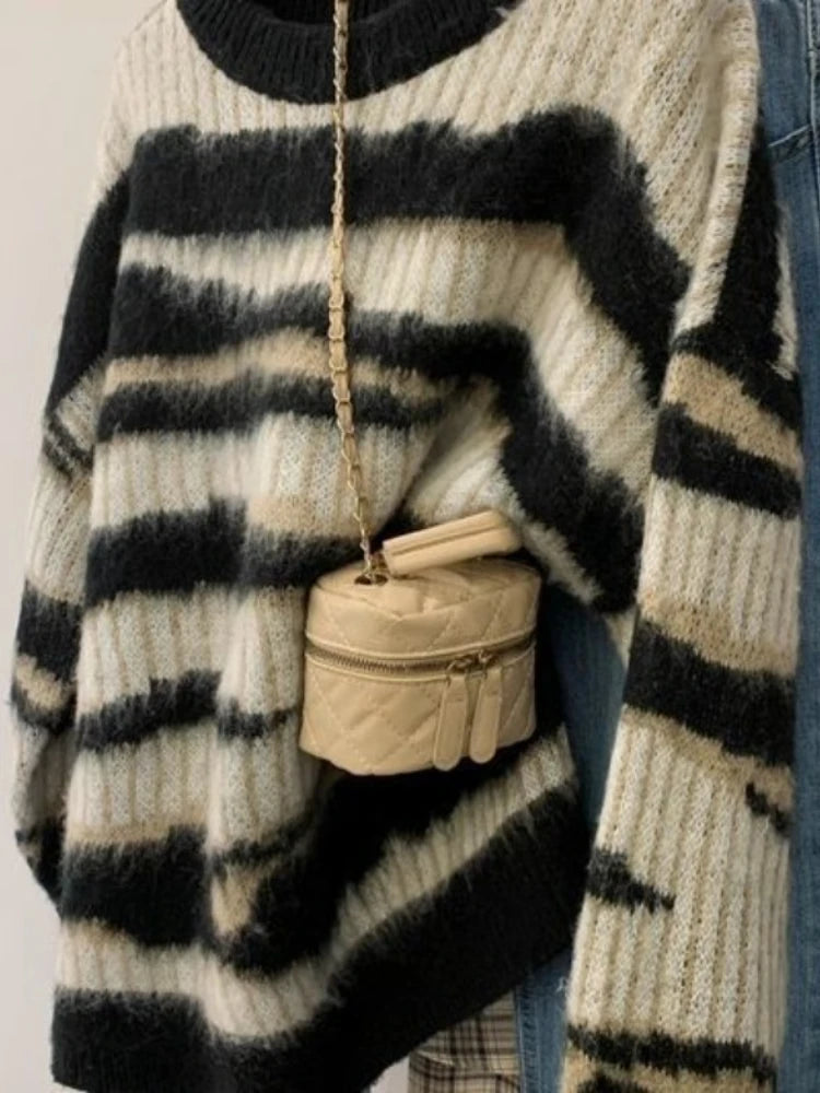 Striped Pullovers Women Clothing O-neck Casual Vintage Jumper Knitted Oversized Sweater