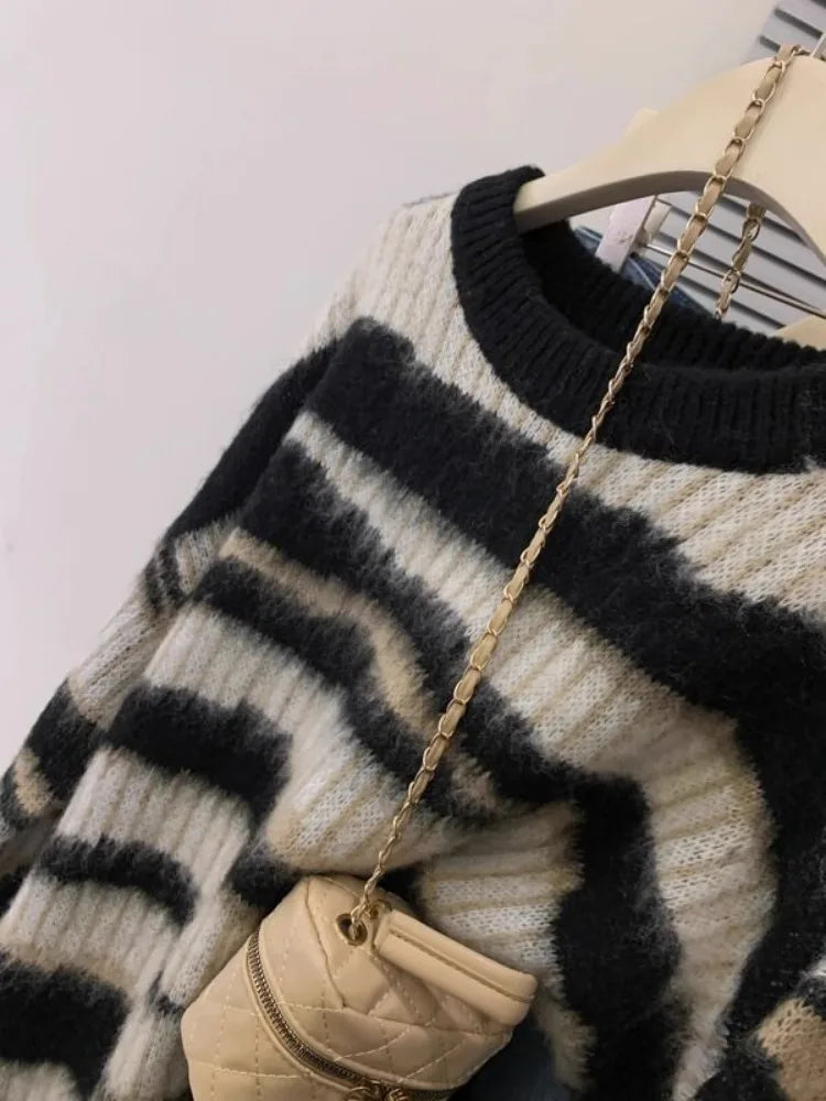 Striped Pullovers Women Clothing O-neck Casual Vintage Jumper Knitted Oversized Sweater