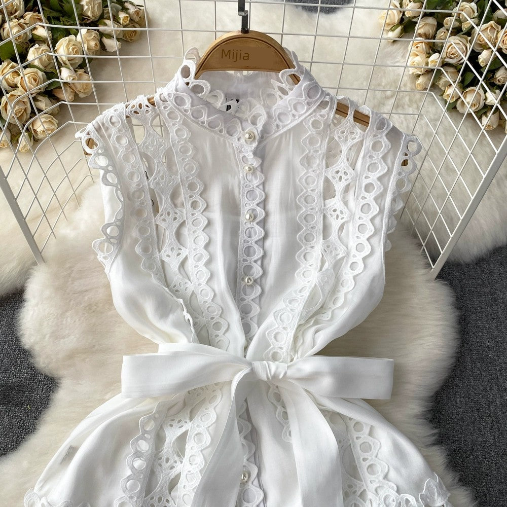Summer 2024 French Style Vintage Court Style Elegant Stand-up Collar Cinched Slim Looking Sleeveless A- line Cut Out Embroider Dress