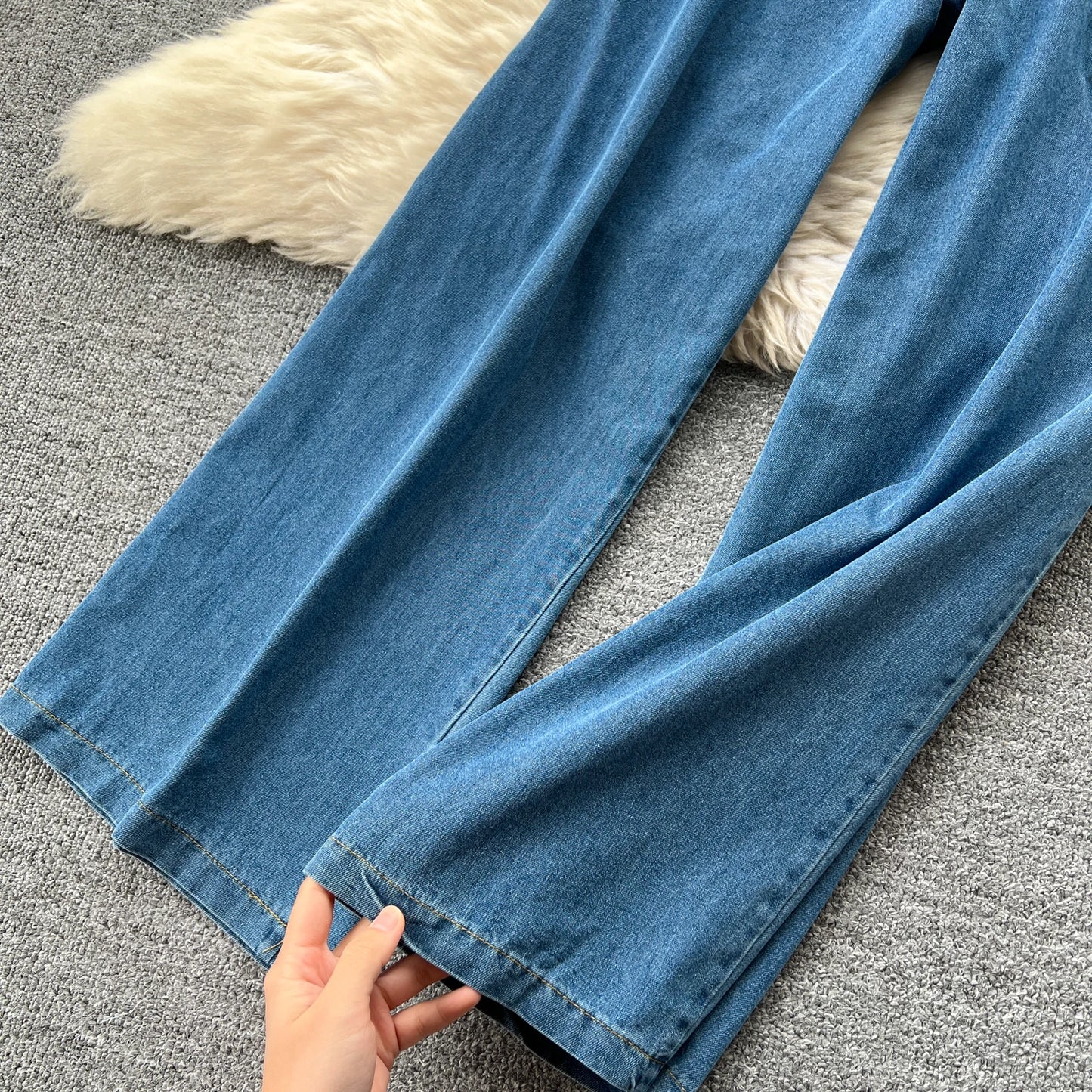 Women Denim pant sets Design Matching Color Short-sleeved T-shirt Tops + High-waisted Casual Pants
