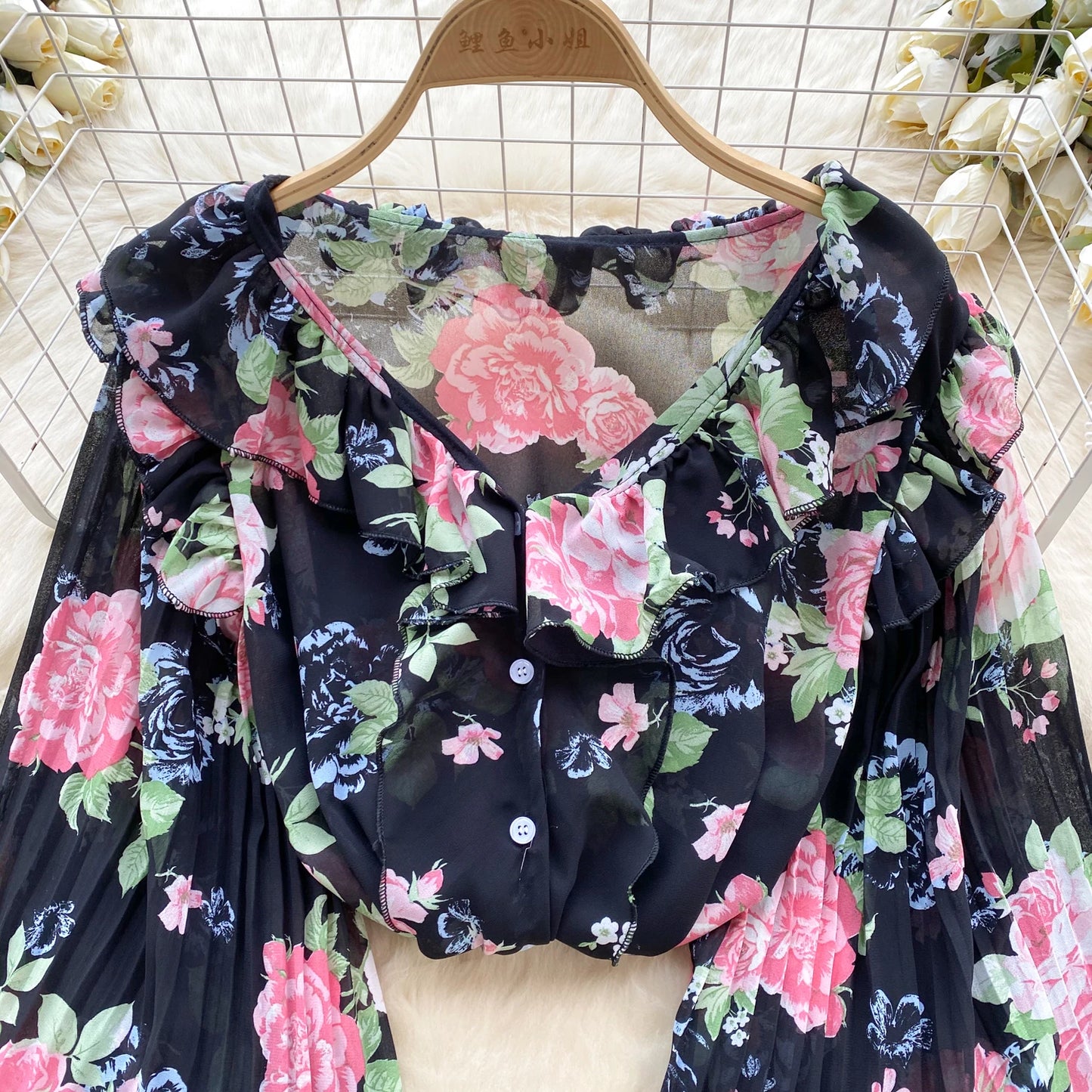 Floral Print Loose Shirt Women Lantern Sleeve V Neck Thin Causal Ruffle Blouse
