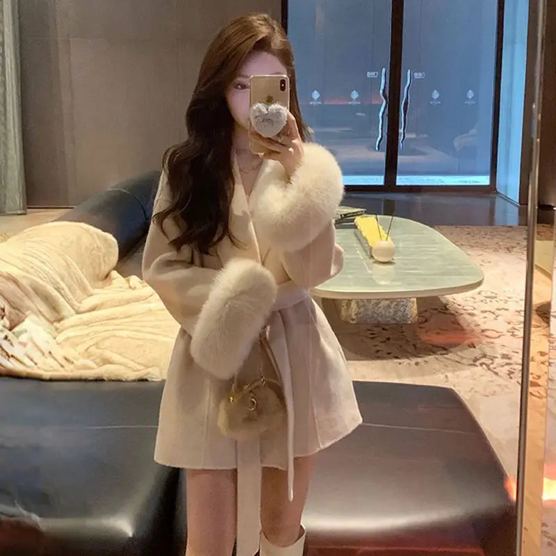 Women Versatile Tweed Cape Coat Belted fox fur Blends Coat for Women