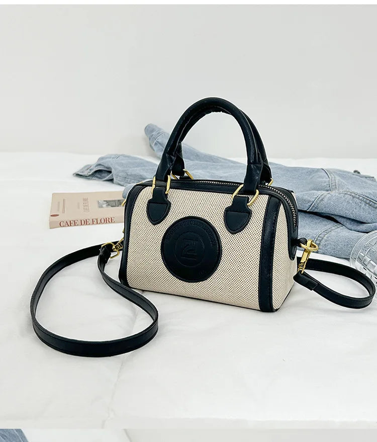 Summer Women's Canvas Bag - Niche Pillow Design, Fashionable for Commuting, Versatile Handbag