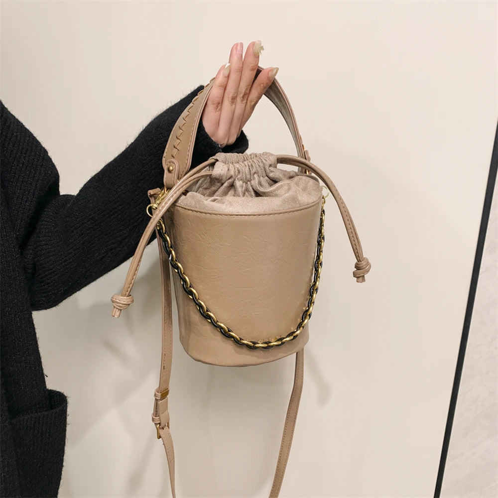 Retro Bucket Crossbody Bags For Women Oil-waxed Leather 2-IN-1 Chain Shoulder Bag