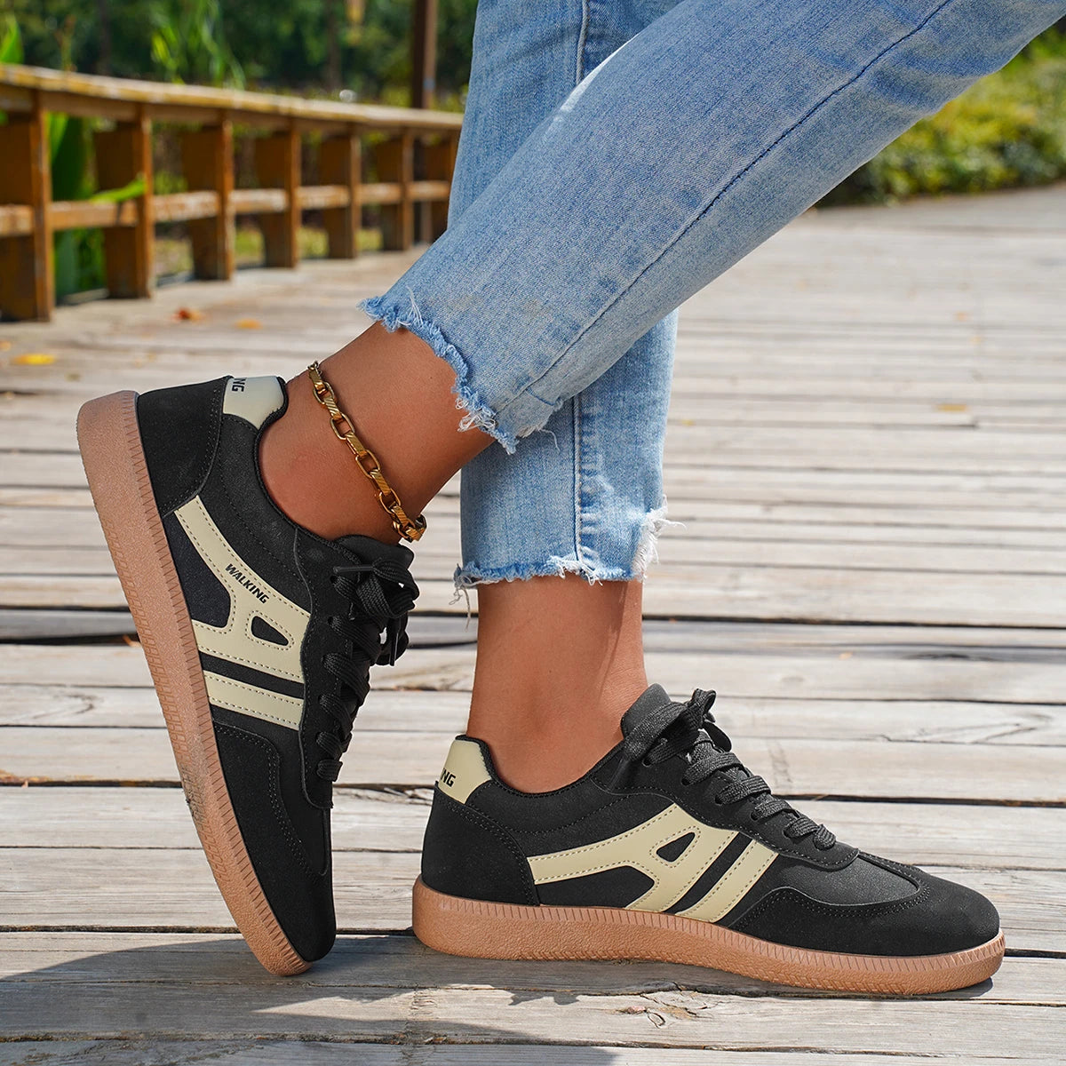 Ladies Black Sneakers Soft-soled Comfortable Shoes Women Leisure Joker Walking Shoes Tennis Shoes