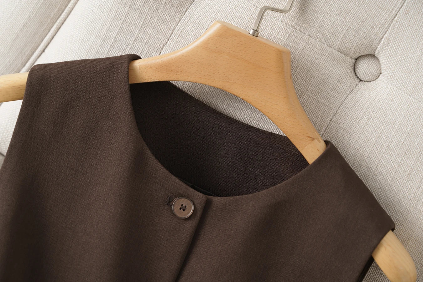 Round Neck Sleeveless Suit Vest for Women Single-Breasted Sleeveless Vest