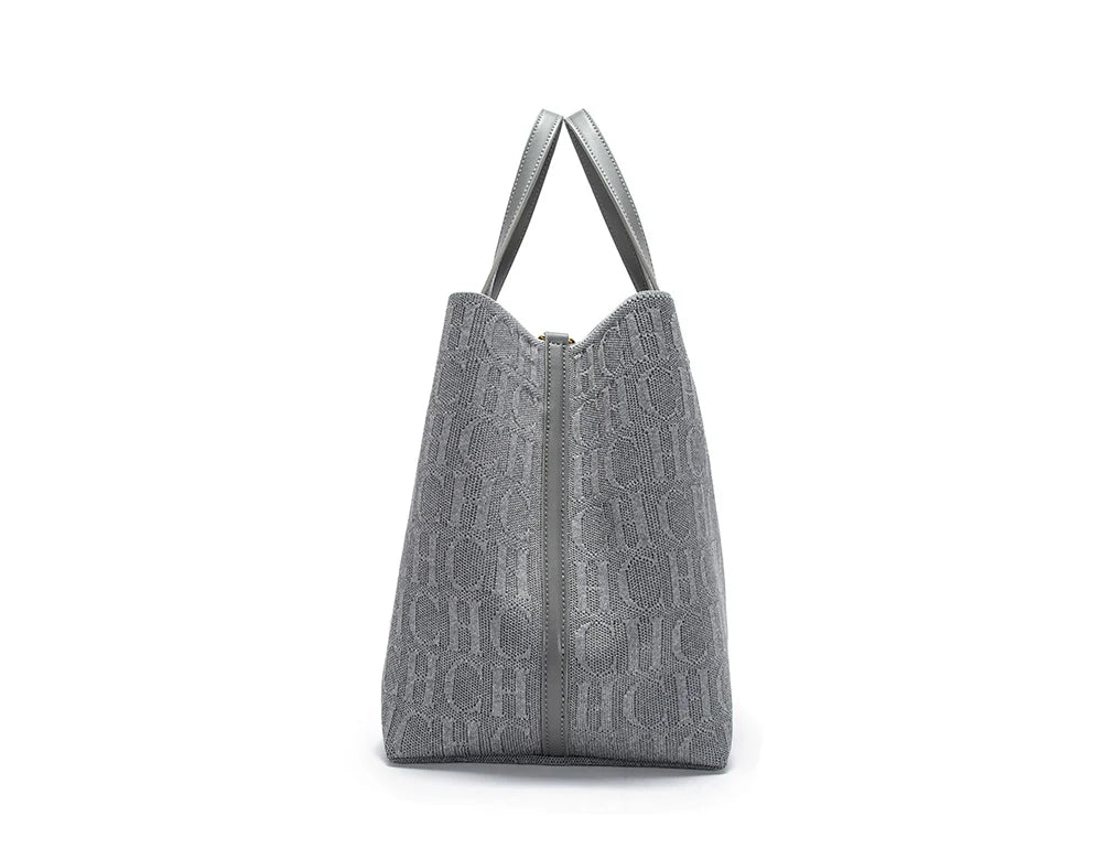 Classic New Solid Color Handbag Women's Exquisite Handcrafted Weaving Large Capacity Handbag