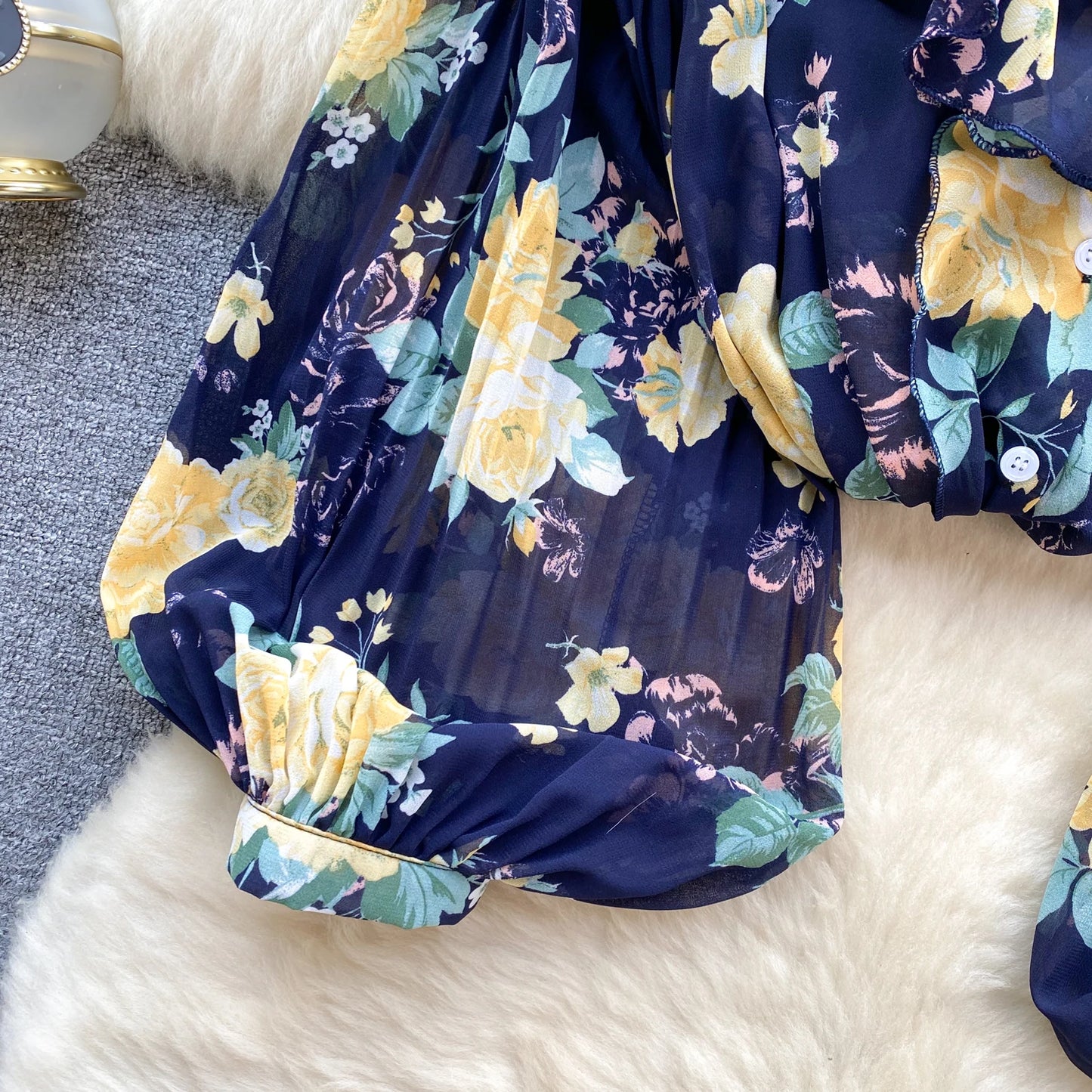 Floral Print Loose Shirt Women Lantern Sleeve V Neck Thin Causal Ruffle Blouse