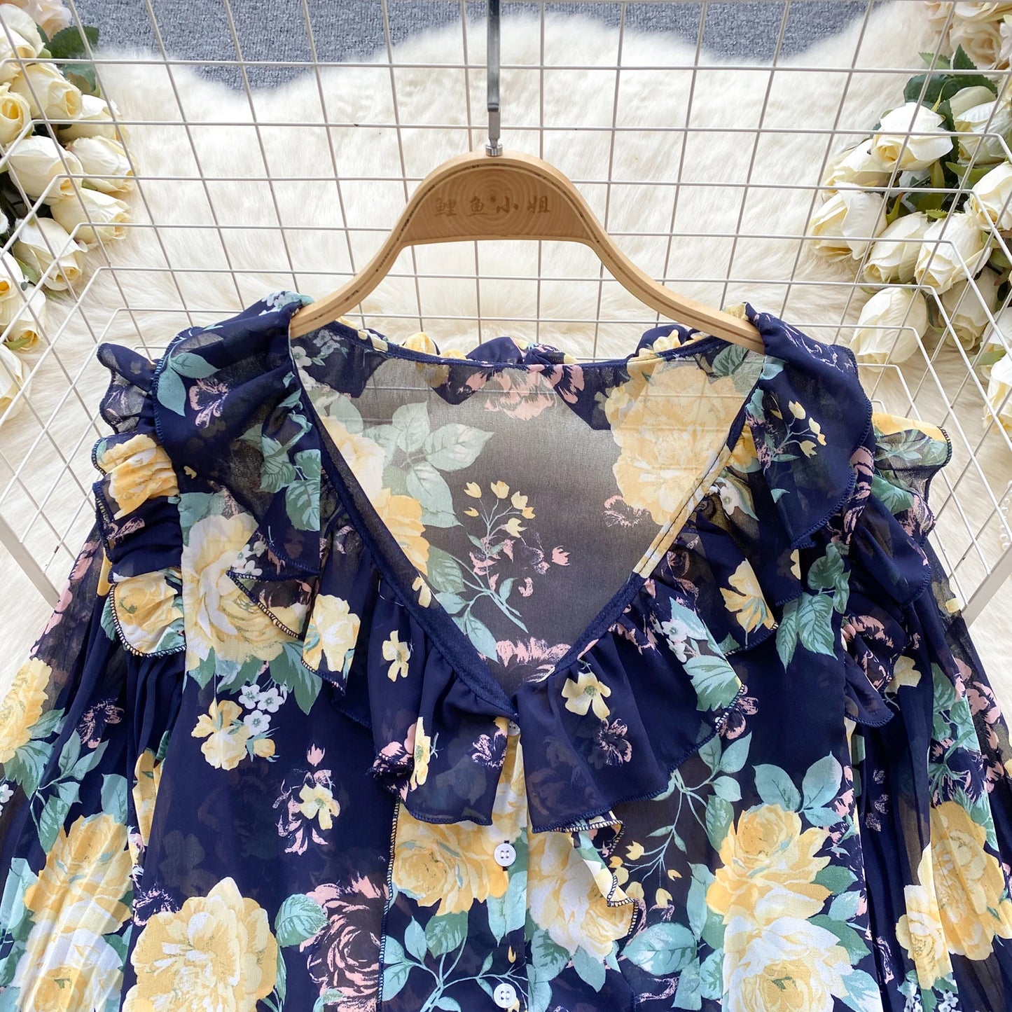 Floral Print Loose Shirt Women Lantern Sleeve V Neck Thin Causal Ruffle Blouse