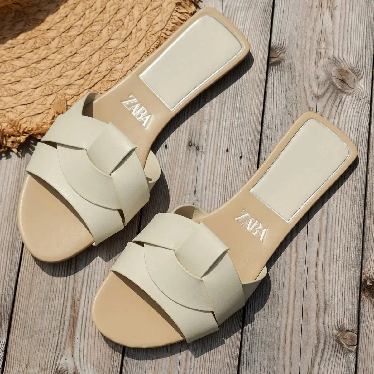Flat Sandals Low Heel Comfortable Slippers Sexy Peep Toe Shoes Luxurious Outdoor Beach Sandals