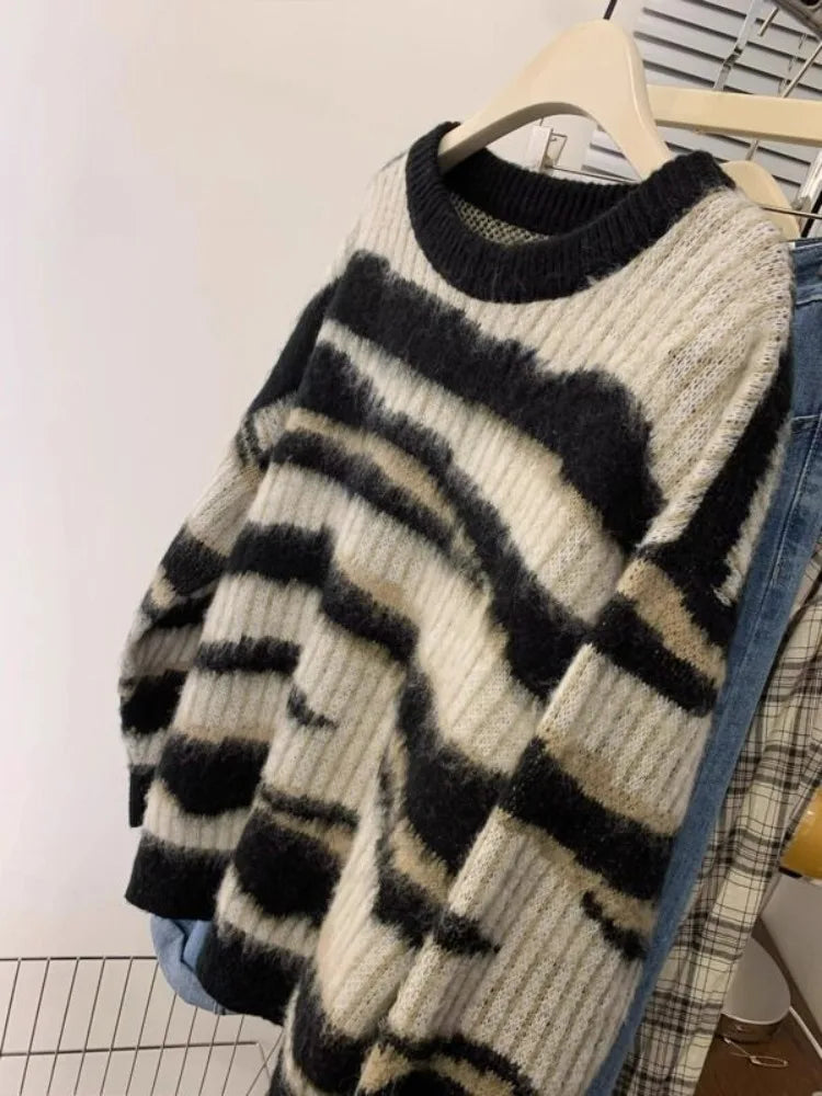 Striped Pullovers Women Clothing O-neck Casual Vintage Jumper Knitted Oversized Sweater