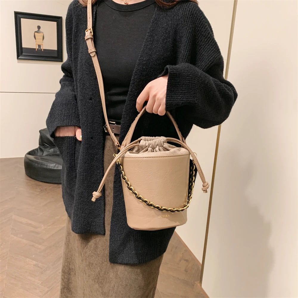 Retro Bucket Crossbody Bags For Women Oil-waxed Leather 2-IN-1 Chain Shoulder Bag