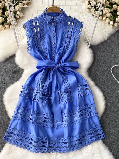 Summer 2024 French Style Vintage Court Style Elegant Stand-up Collar Cinched Slim Looking Sleeveless A- line Cut Out Embroider Dress
