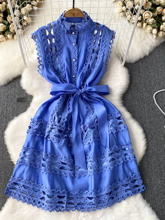 Summer 2024 French Style Vintage Court Style Elegant Stand-up Collar Cinched Slim Looking Sleeveless A- line Cut Out Embroider Dress