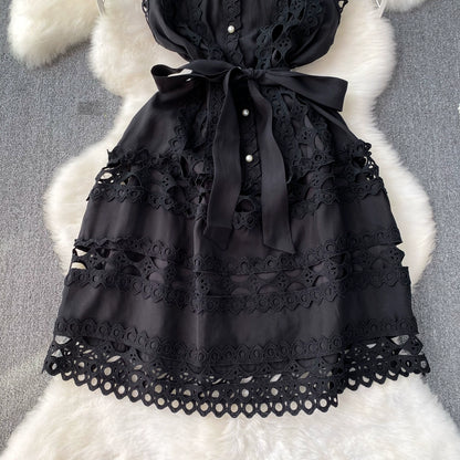 Summer 2024 French Style Vintage Court Style Elegant Stand-up Collar Cinched Slim Looking Sleeveless A- line Cut Out Embroider Dress