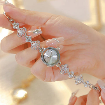 New Luxury Ladies Watch Gold Silver Small Bracelet Quartz Wristwatches Woman Wristwatch Gift