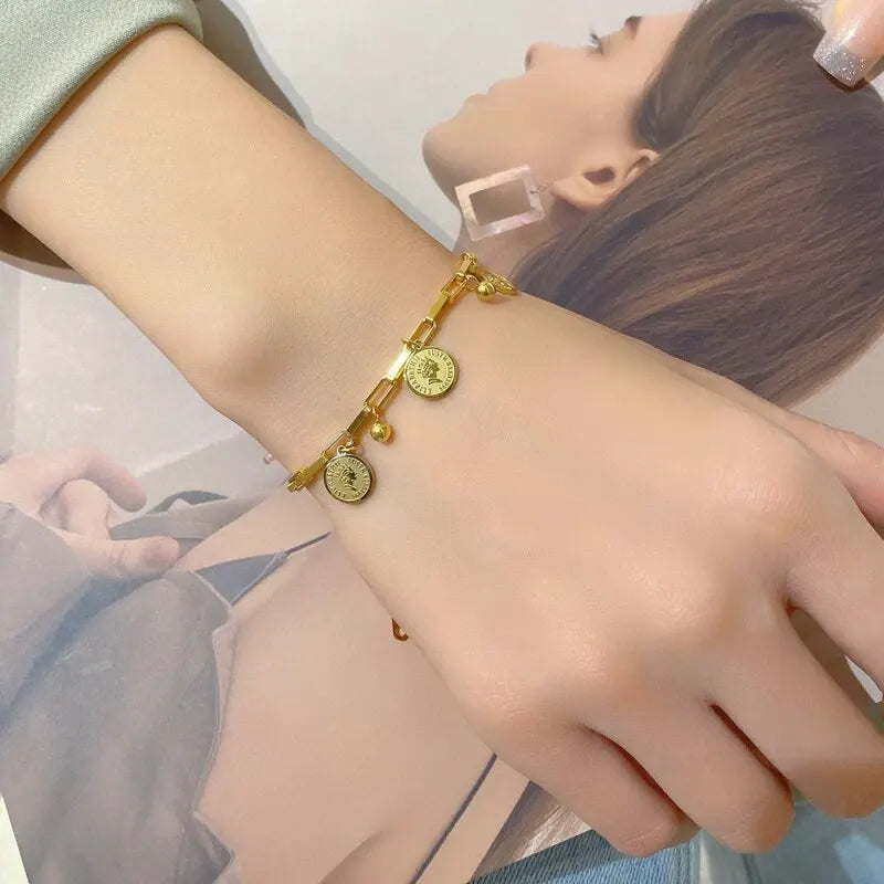 Women 1pcs Gold-color Stainless Steel Round Sign Portrait Pendant Bracelet