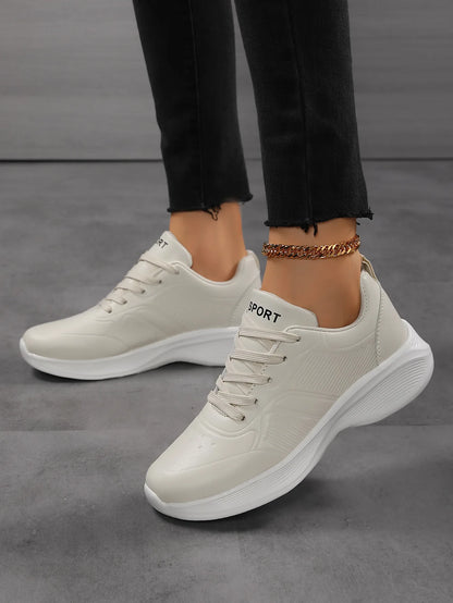 Casual Non-Slip PU Soft Light Breathable Sneakers Flats Platform White Black Women Sneakers Ladies Trainers