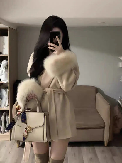 Women Versatile Tweed Cape Coat Belted fox fur Blends Coat for Women